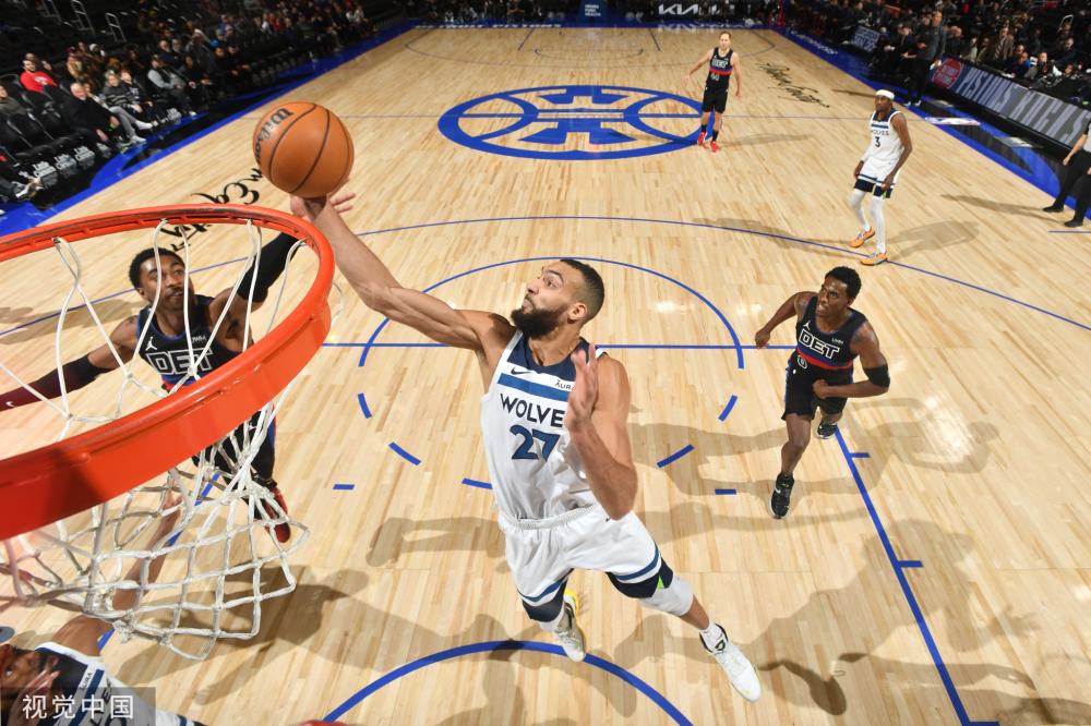 继续在全球 继续在全球