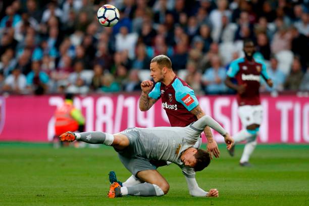 在经历一个 在经历一个