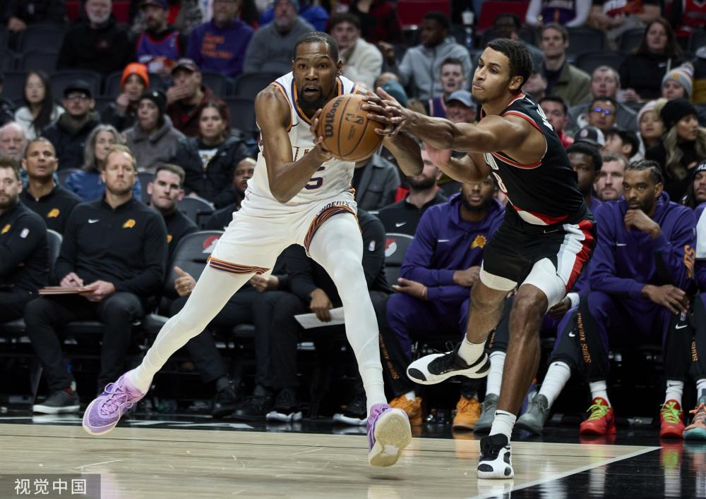 队提供了坚 队提供了坚